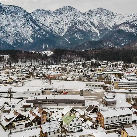 Moderne Mit Bergblick Apartment Bad Goisern
