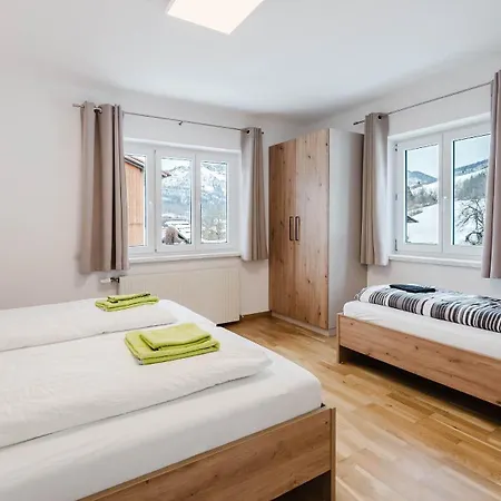 Moderne Mit Bergblick