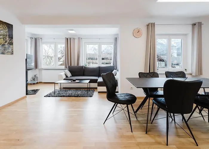 Moderne Mit Bergblick *