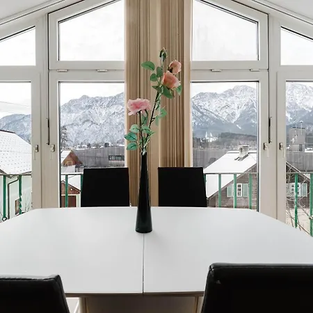 Moderne Mit Bergblick *