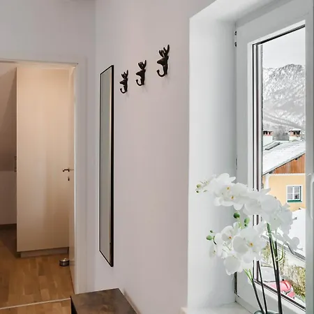 Moderne Mit Bergblick *