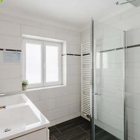 Moderne Mit Bergblick *